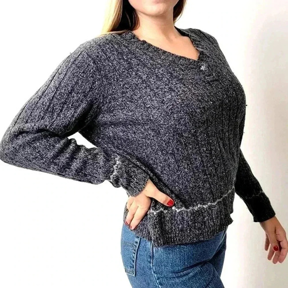 Woolrich Ribbed Deep Gray Cable Knit V-Neck Sweater - L - Picture 6 of 7